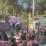 युवा अधिवक्ताओं के चेंबर निर्माण की मांग पर राव बिलावर का समर्थन, देहरादून में धरना स्थल पहुंचे